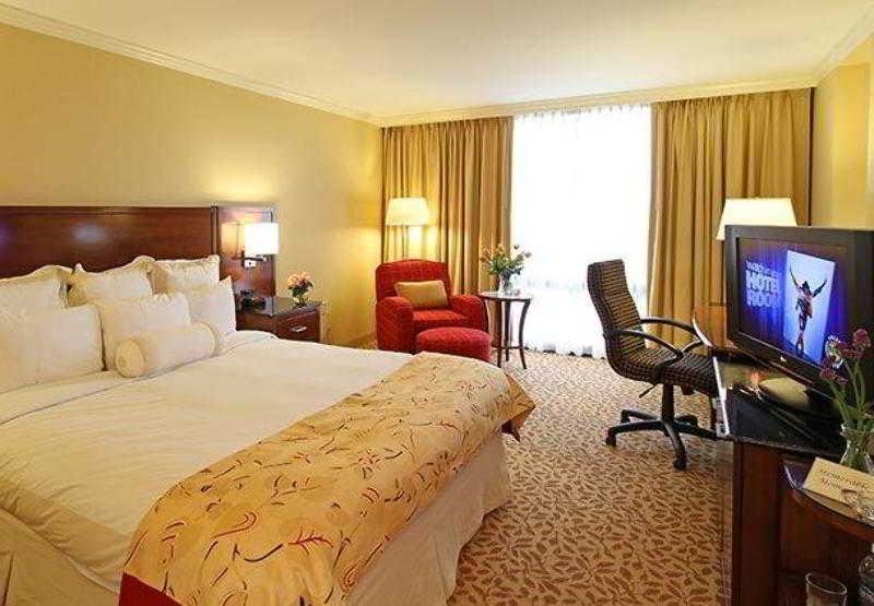 Stamford Marriott Hotel & Spa Esterno foto