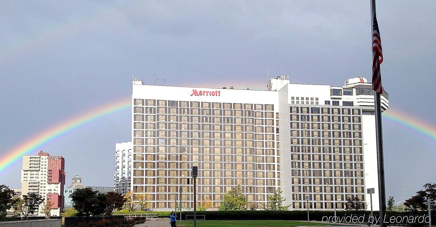 Stamford Marriott Hotel & Spa Esterno foto