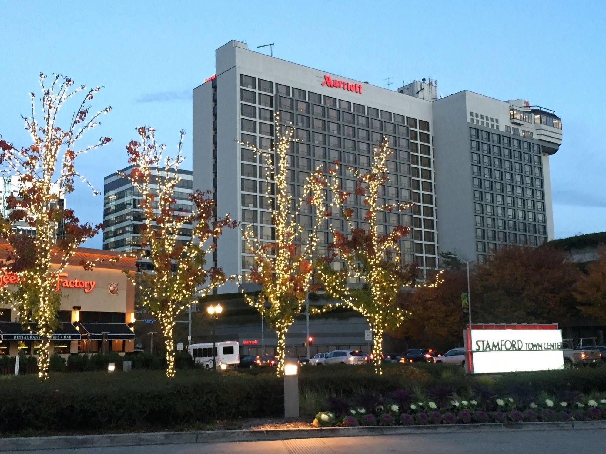 Stamford Marriott Hotel & Spa Esterno foto