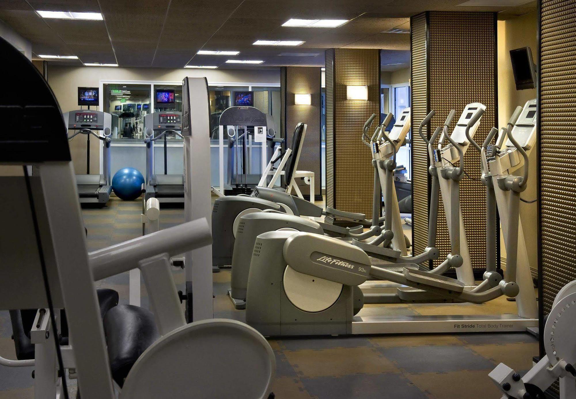 Stamford Marriott Hotel & Spa Esterno foto